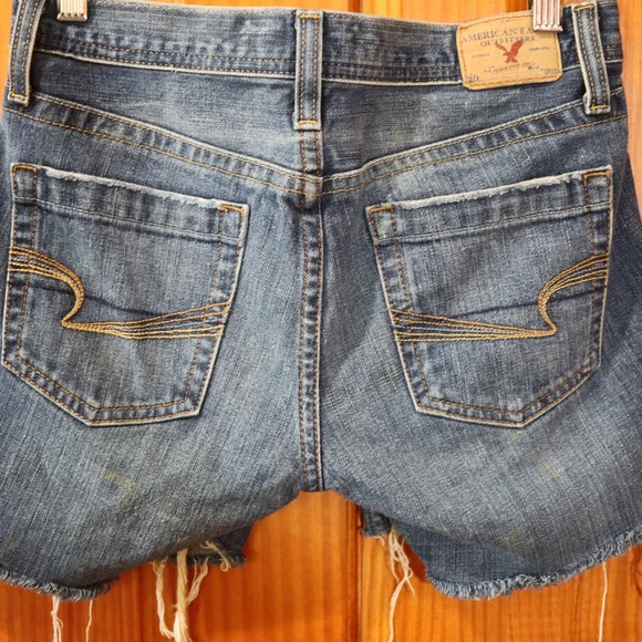 American Eagle Outfitters Cut Off Denim Shorts 0 - Picture 5 of 10